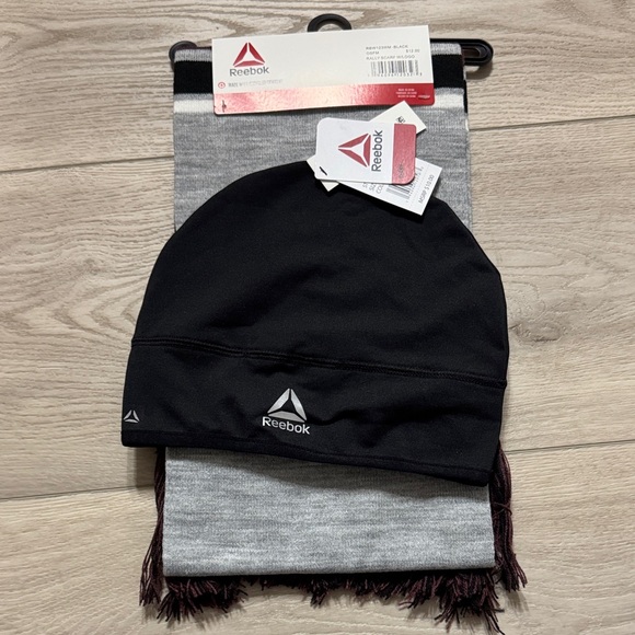 NWT- Reebok Black and Dark Red Winter Set - Picture 5 of 5